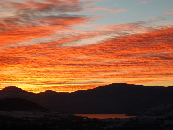 cielo,tramonto,lago,montagne