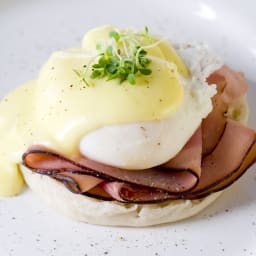 Eggs Benedict with Easy Hollandaise