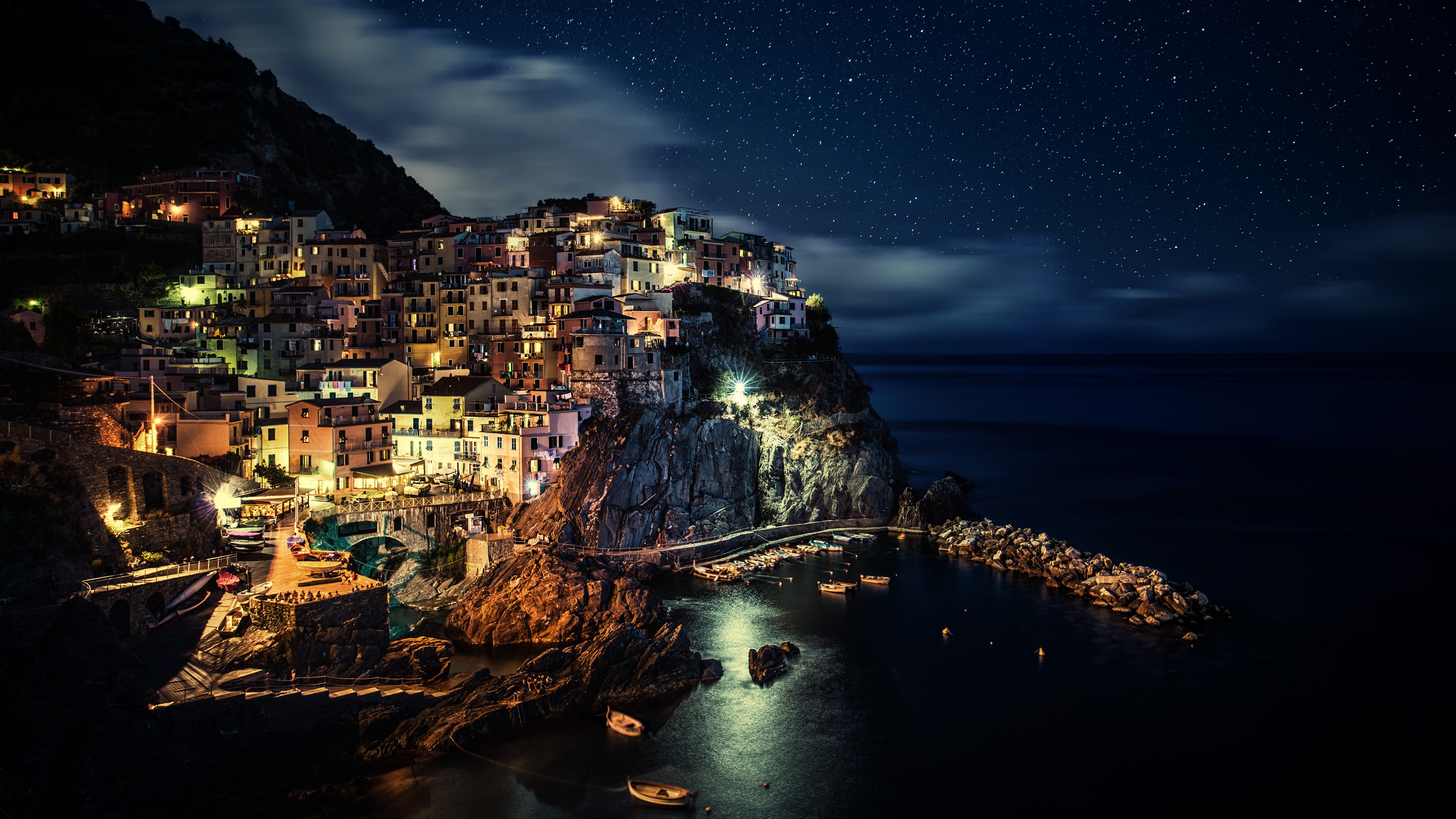 317770 télécharger l'image cinque terre, italie, les villes, nuit, construction humaine, manarola, océan - fonds d'écran et économiseurs d'écran gratuits