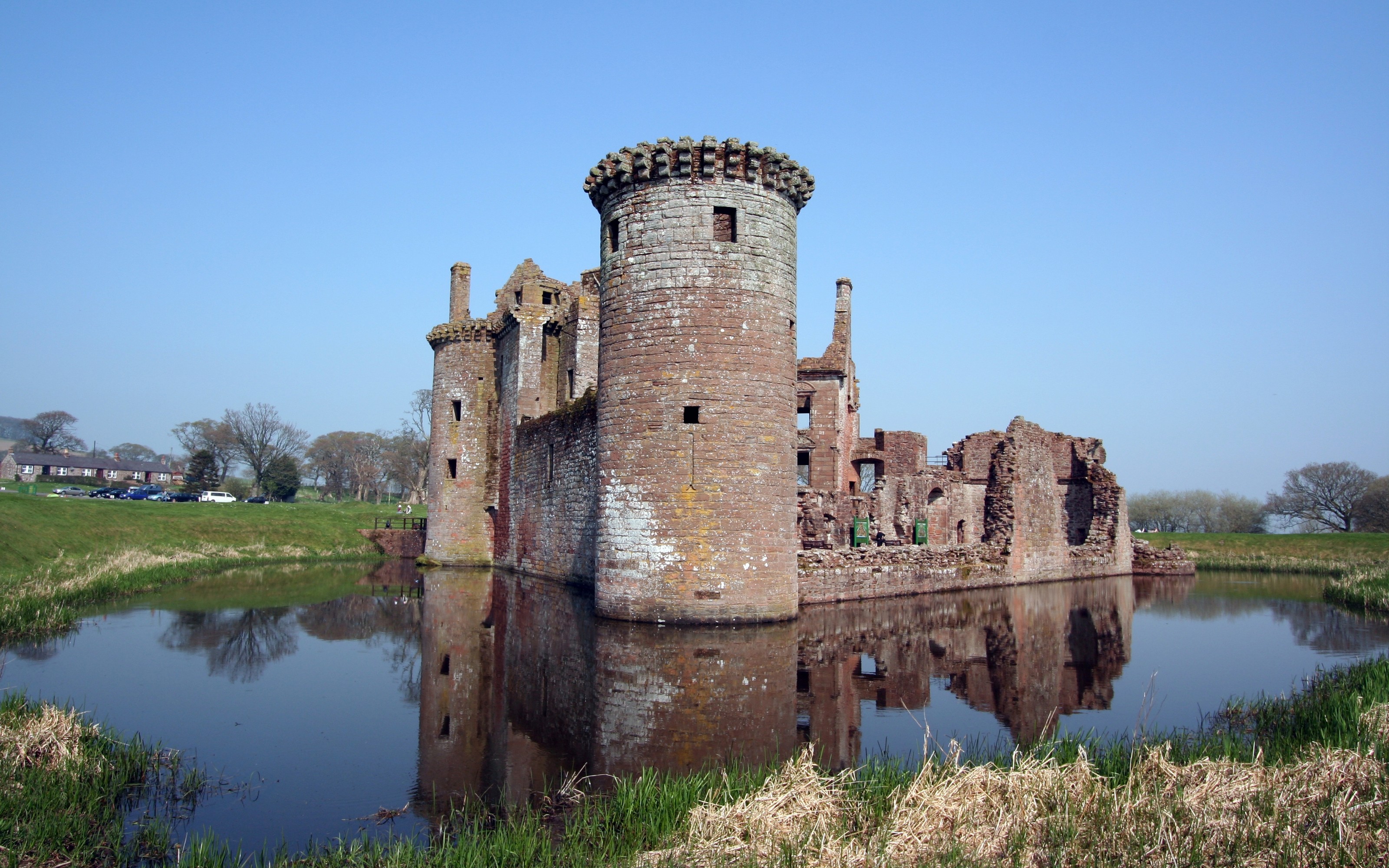 Caerlaverock Castle cellphone Wallpaper