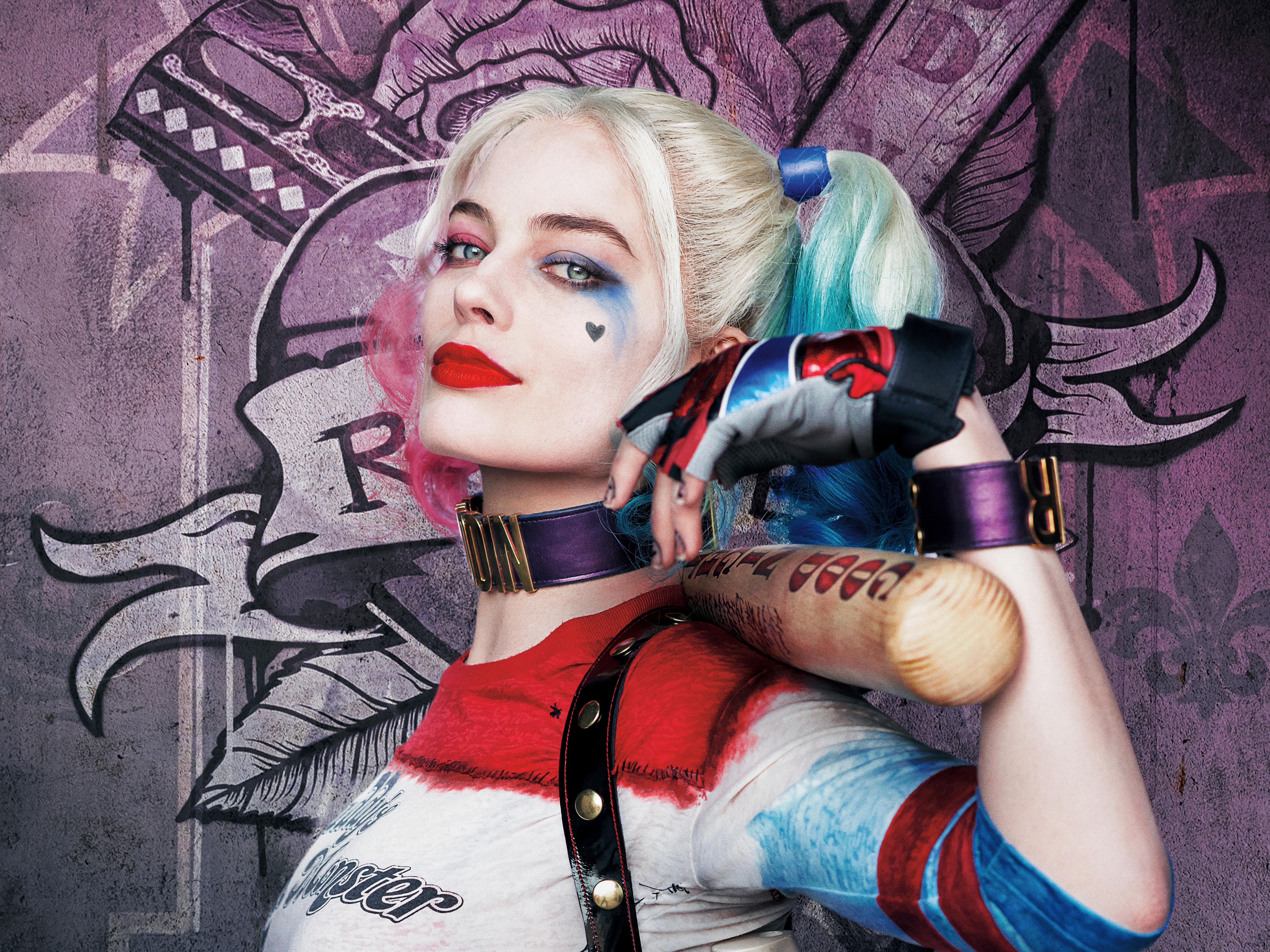 1526081 télécharger l'image film, harley quinn, harleen quinzel, margot robbie, cheveux bicolores, the suicide squad, bandes dessinées dc - fonds d'écran et économiseurs d'écran gratuits