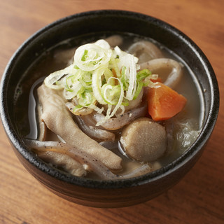 串だけじゃない！鳥料理やおつまみなど豊富に取揃えております♪