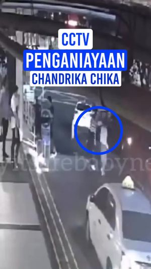 Video: Rekaman CCTV Penganiayaan Chandrika Chika