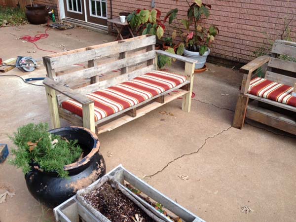 Pallet Outdoor Sofa