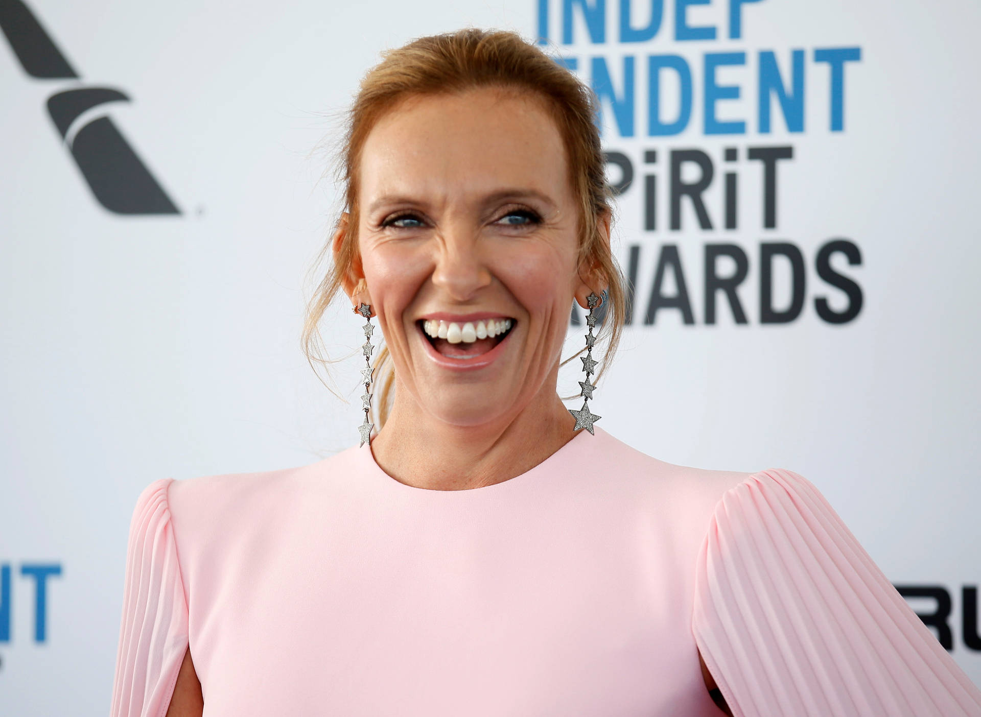 Toni Collette Fondo de pantalla