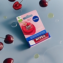 Bálsamo labial hidratante, cereza NIVEA Lip Care Fruity Shine Cherry Lip Balm