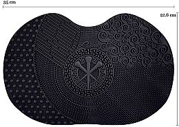 Коврик для очищения кистей Luvia Cosmetics Brush Cleansing Mat Black