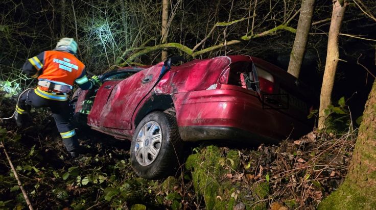 Kleines Weihnachtswunder bei Unfall in Waidhofen an der Ybbs