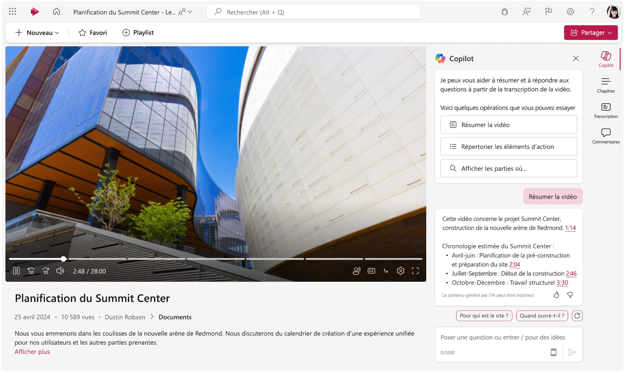 Capture d’écran montrant le lecteur vidéo Microsoft Stream avec le volet Copilot affiché.
