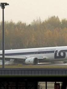 Boeing 767 Landing on Its Belly