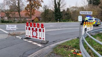 Die Polizei hatte die Bundesstraße B401 in Börgermoor für die Sprengung einer Granate gesperrt.