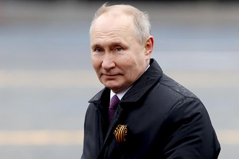 Wladimir Putin bei der Parade zum Siegestag über Nazi-Deutschland in Moskau