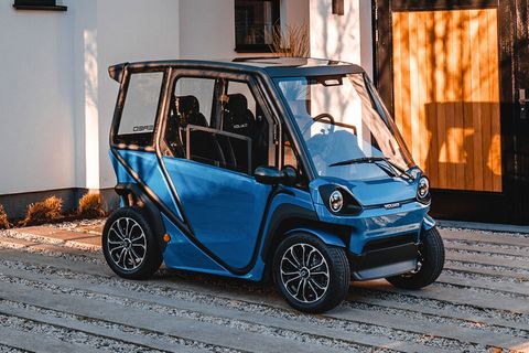 Mit nur zwei Metren Länge kann das Squad Auto auch mal auf der Terrasse parken. 