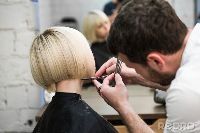 Bild Haare kurz schneiden