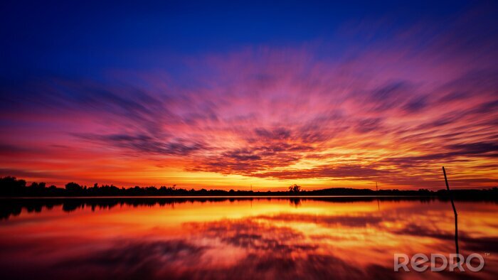 Bild Sonnenuntergang am Wasser