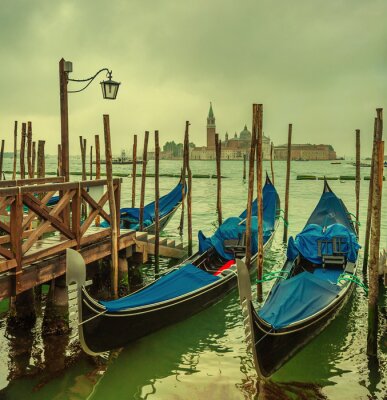 Fototapete Blick auf bewölktes venedig