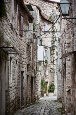 Fototapete Graue Steingasse in Kroatien