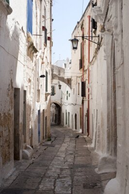 Schattige winkelige Gasse