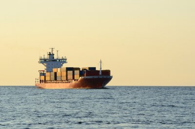 Fototapete Schiff mit Ladung auf See