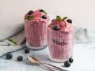 Beeren-Nicecream mit Minze Rezept