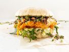 Veggie-Burger mit Avocado-Creme und Rucola Rezept