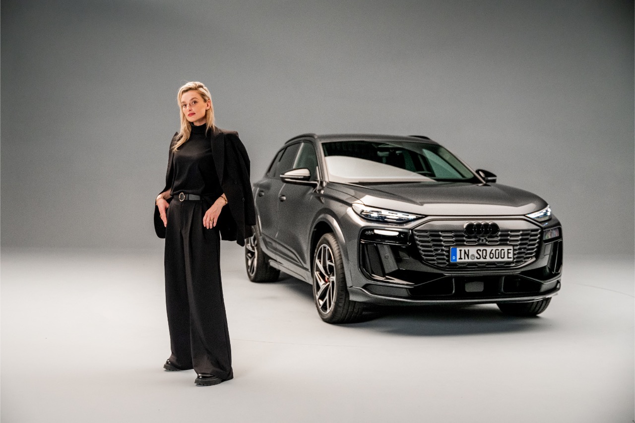 Audi e-tron SQ6 (2024) und NinaCarMaria