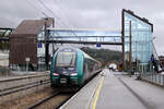 Triebzug 75568 ist als R40 von Bergen in Geilo angekommen, wendet die Fahrrichtung und fährt wieder als R40 nach Bergen zurück.