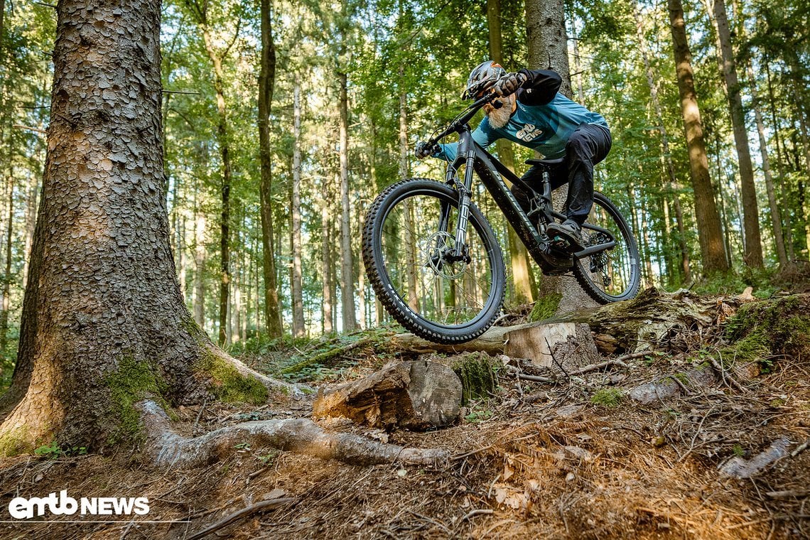 Viel Federweg macht, bei passender Kinematik und richtigem Setup, einen Heidenspaß!