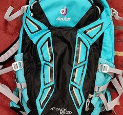 Deuter Protektor-Rucksack Attack Enduro 18SL