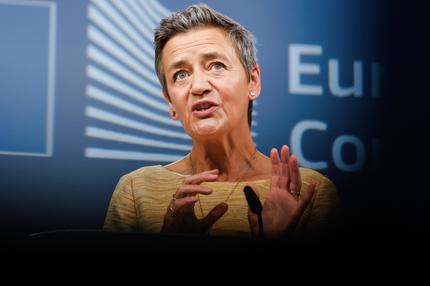 EuGH-Urteile: Margrethe Vestager, competition commissioner of the European Commission, during a news conference in Brussels, Belgium, on Tuesday, Sept. 10, 2024. Apple Inc. lost its court fight over a 13 billion ($14.4 billion) Irish tax bill and Google lost its challenge over a 2.4 billion fine for abusing its market power, in a double boost to the European Union's crackdown on Big Tech. Photographer: Simon Wohlfahrt/Bloomberg via Getty Images