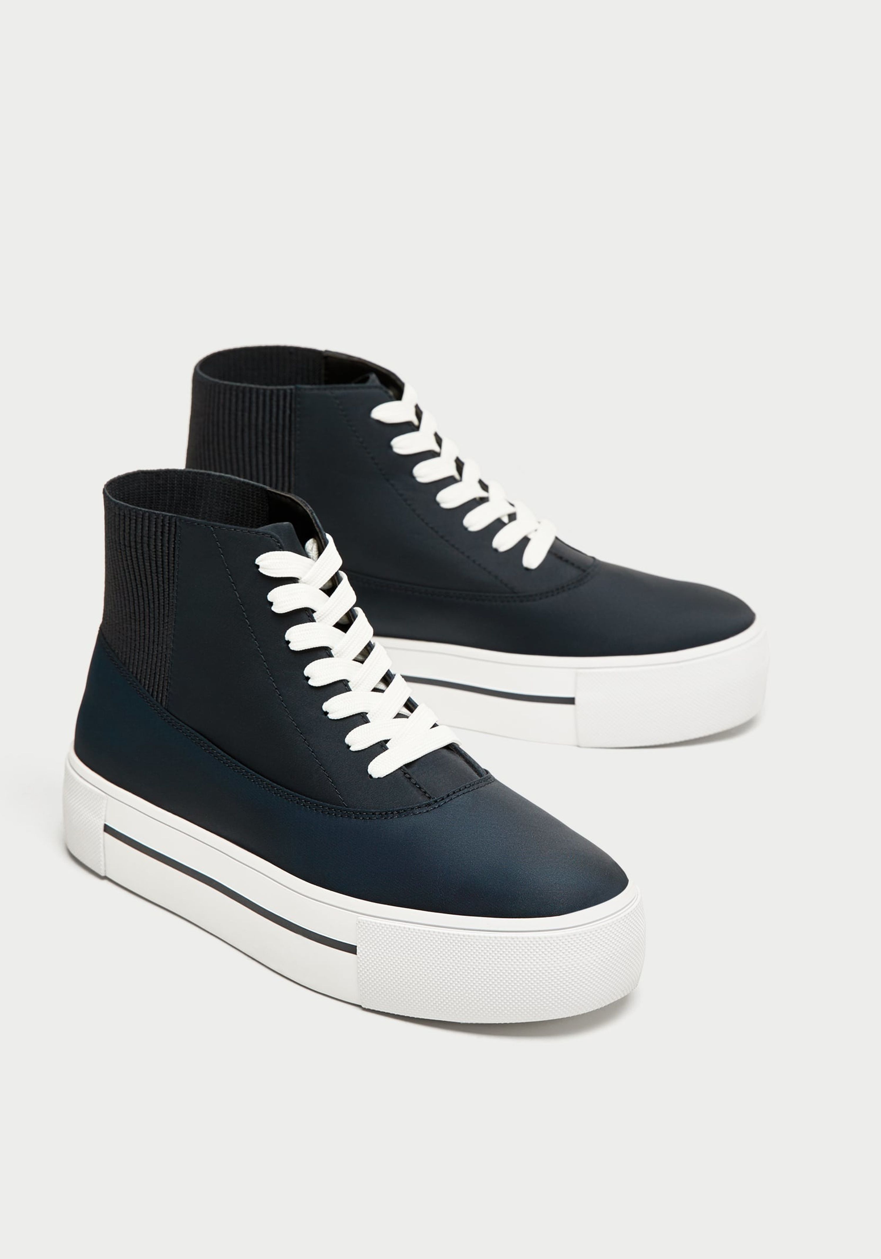 High Top Sneaker