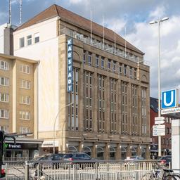 Galeria Karstadt Kaufhof Filiale im Hamburger Stadtteil Wandsbek.