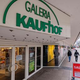 Außenaufnahme Galeria Kaufhof in Duisburg