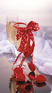 Pictures Champagne Stemware Bowknot Heart Food