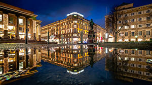 Papel de Parede Desktop Casa Alemanha Praça da cidade Reflexo Poça Noite Stuttgart