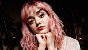 Fotos Maisie Williams Gesicht Blick Haar Make Up Prominente Mädchens