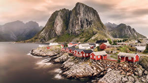 Bilder Norwegen Lofoten Gebirge Haus Natur