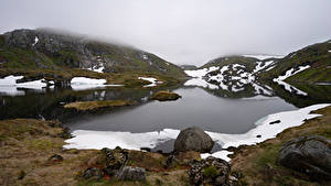 Hintergrundbilder Norwegen Lofoten Berg See Schnee Natur