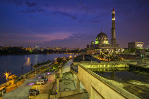 Fotos Malaysia Haus Tempel Nacht Straßenlaterne Putrajaya