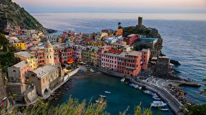 Bilder Gebäude Italien Ligurien Vernazza Kleine Bucht Städte