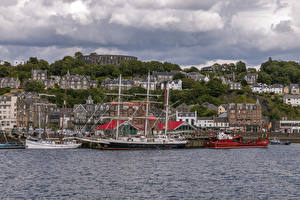 Hintergrundbilder Schiff Segeln Seebrücke Haus Schottland Bucht Oban Städte