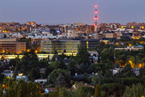 Fotos Spanien Madrid Gebäude Abend Lichtstrahl