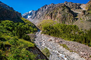 Papel de Parede Desktop Montanha Parques Córregos Penhasco Ala Archa National Park, Kyrgyzstan Naturaleza