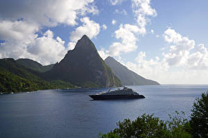 Картинки Море Гора Корабль Облака Saint Lucia Природа