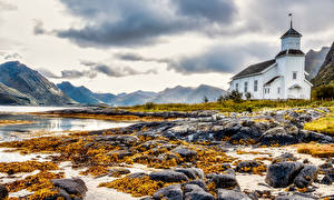 Fotos Norwegen Gebirge Kirchengebäude Steine Lofoten Wolke  Natur