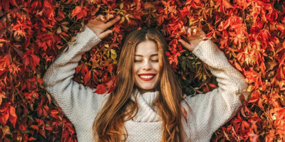 Herbstliche Verwandlung: Haare in voller Pracht