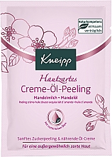 Huile exfoliante à l'huile d'amande douce pour corps Kneipp Body Peeling