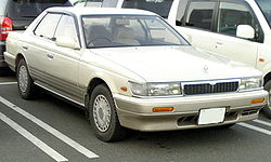 Nissan Laurel (1989–1993)