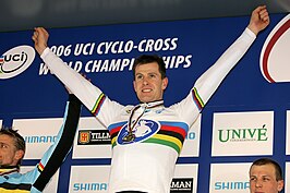 Vervecken op het podium van het WK veldrijden 2006.