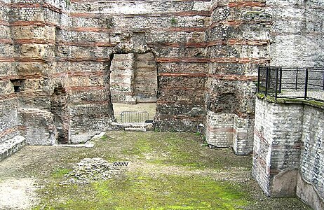 Caldarium des thermes de Cluny.